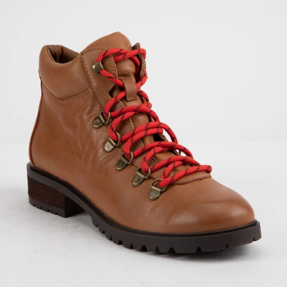 Steve Madden Lora Cognac Boot NWB